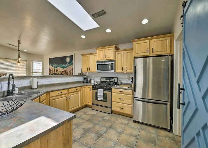 Dom wakacyjny Modern Retreat With View, 9 Mi To Wahweap Beach