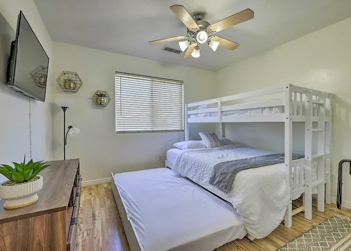 Dom wakacyjny Modern Retreat With View, 9 Mi To Wahweap Beach *